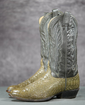 Vintage Tony Lama Green Python Cowboy Boots
Size: Men’s 9.5 D