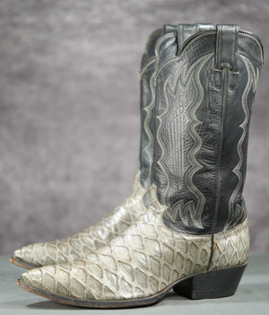 Vintage Justin Pre-Ban Grey Anteater Cowboy Boots with Scalloped Tops
Size: Men’s 12 D