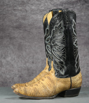 Vintage Tony Lama Ringtail Lizard Cowboy Boots
Size: Men’s 9 D