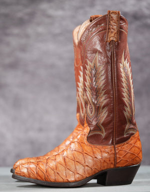 Vintage Tony Lama Pre-Ban Anteater Cowboy Boots
Size: Men’s 5.5 EE (fits Ladies 8.5 M)