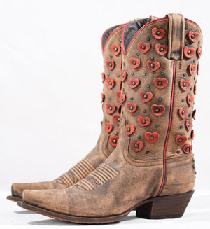 Modern Caborca Heart Boots • Women’s 7 M